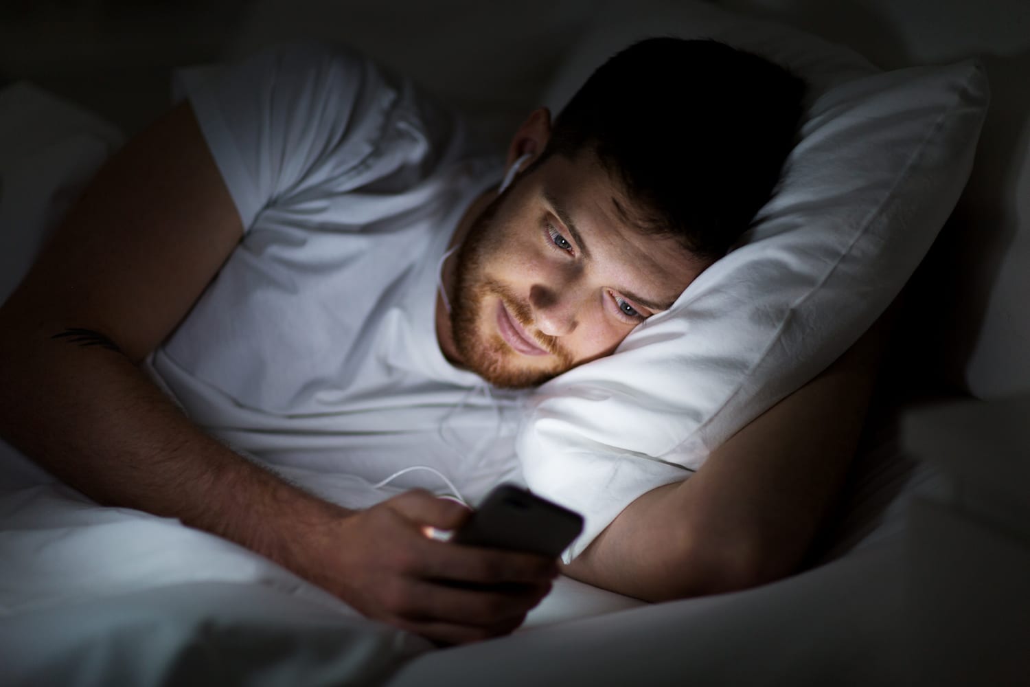 Sleep & Social Media: Staying Connected Can Keep You Up | Sleep Foundation