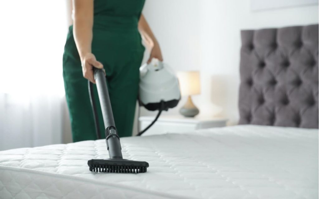 how to clean a mattress featured