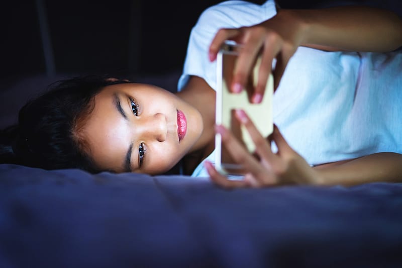 Some doses of blue light from screens may not affect your sleep