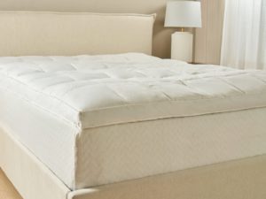 Quince Luxe Downtop Featherbed Mattress Topper