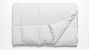 Saatva All-Year Down Alternative Comforter