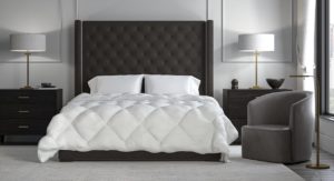 Saatva Heavyweight Down Alternative Comforter