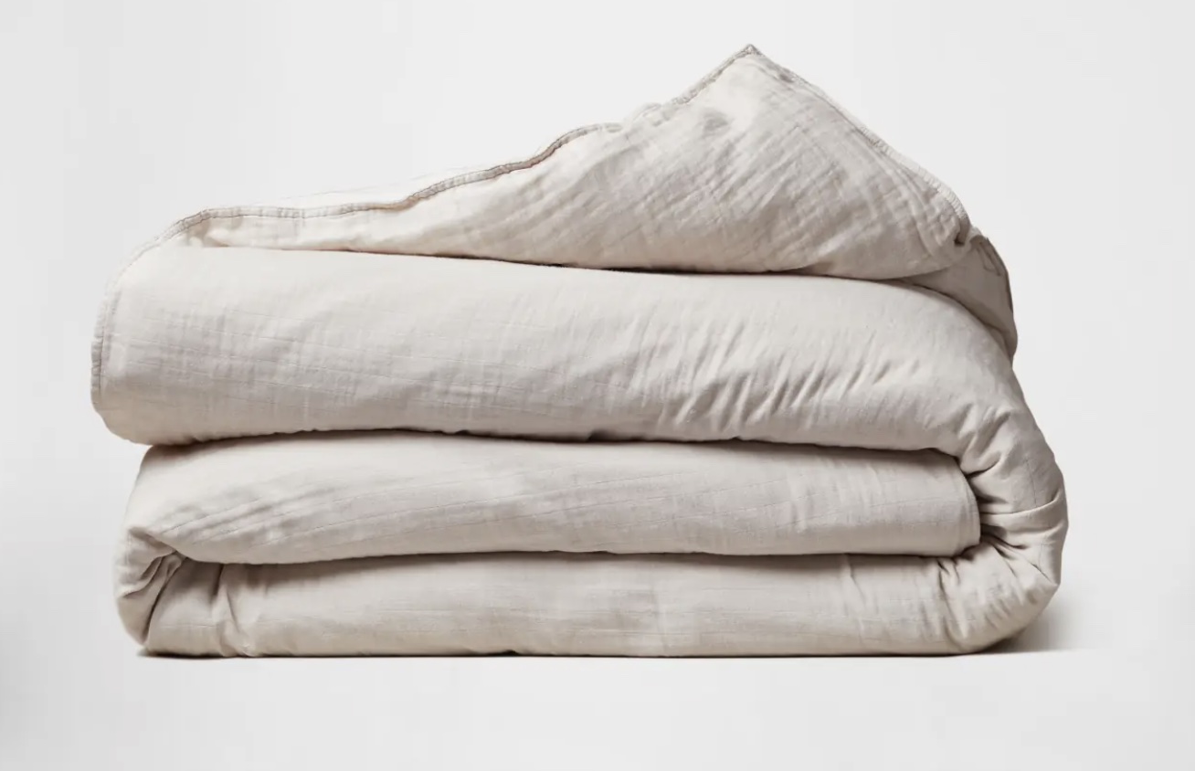 Product page photo of the Silk & Snow Muslin Duvet Cover