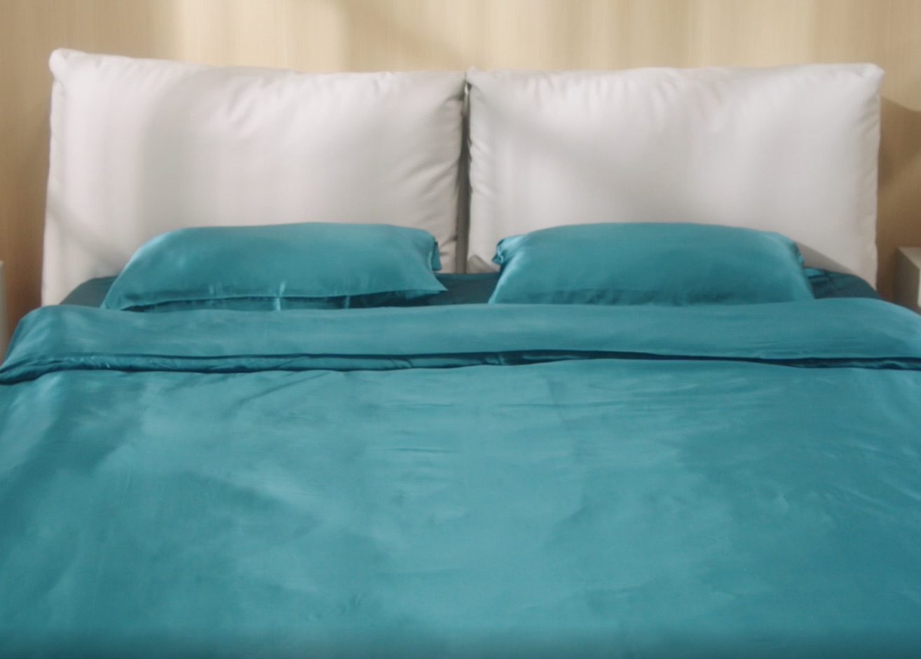 Best Silk Bed Sheets 2022 | Sleep Foundation