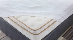 KING SIZE BED WETTING PLASTIC FITTED WATERPROOF MATTRESS COVER SHEET PROTECTOR 