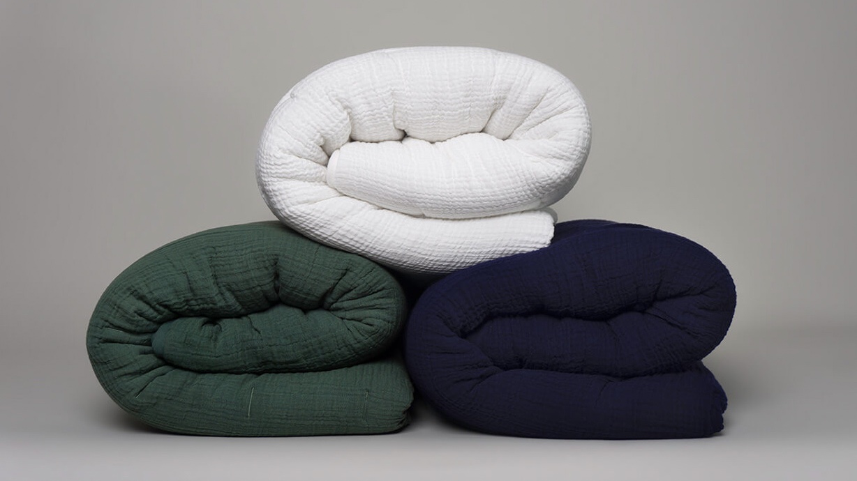 Product page photo of the Saatva Aero Quilt
