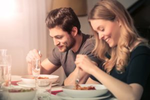 couple eating dinner