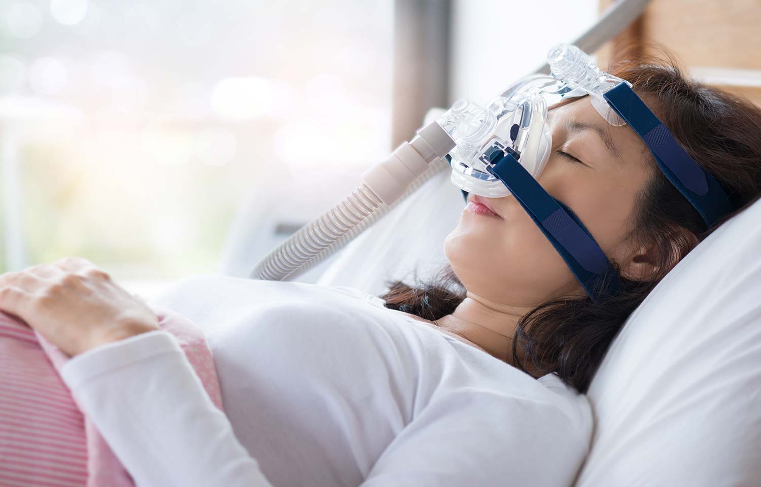 https://www.sleepfoundation.org/wp-content/uploads/2021/01/Best-Pillows-for-Sleep-Apnea.jpg