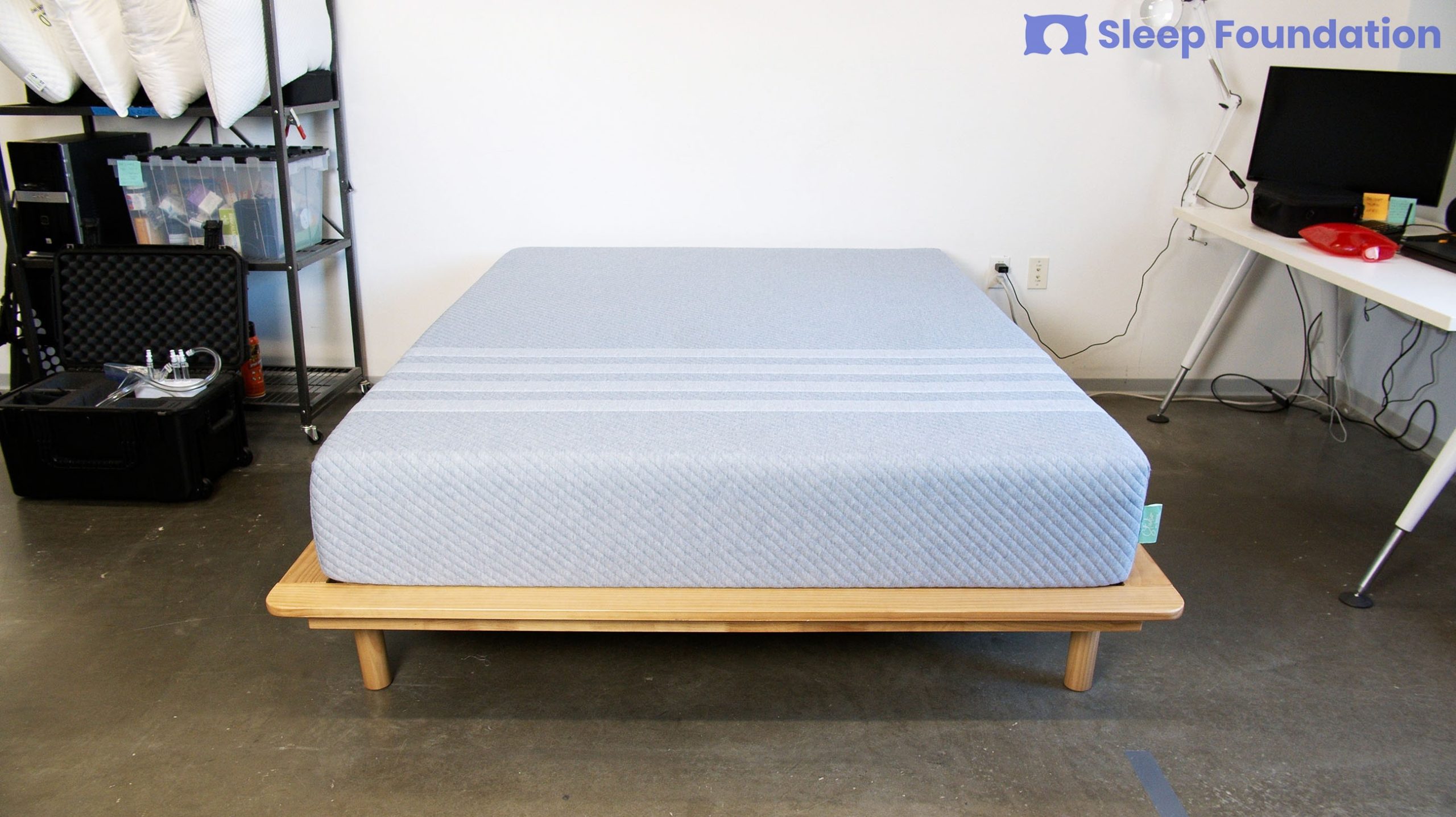 does sleep number sell leesa mattress