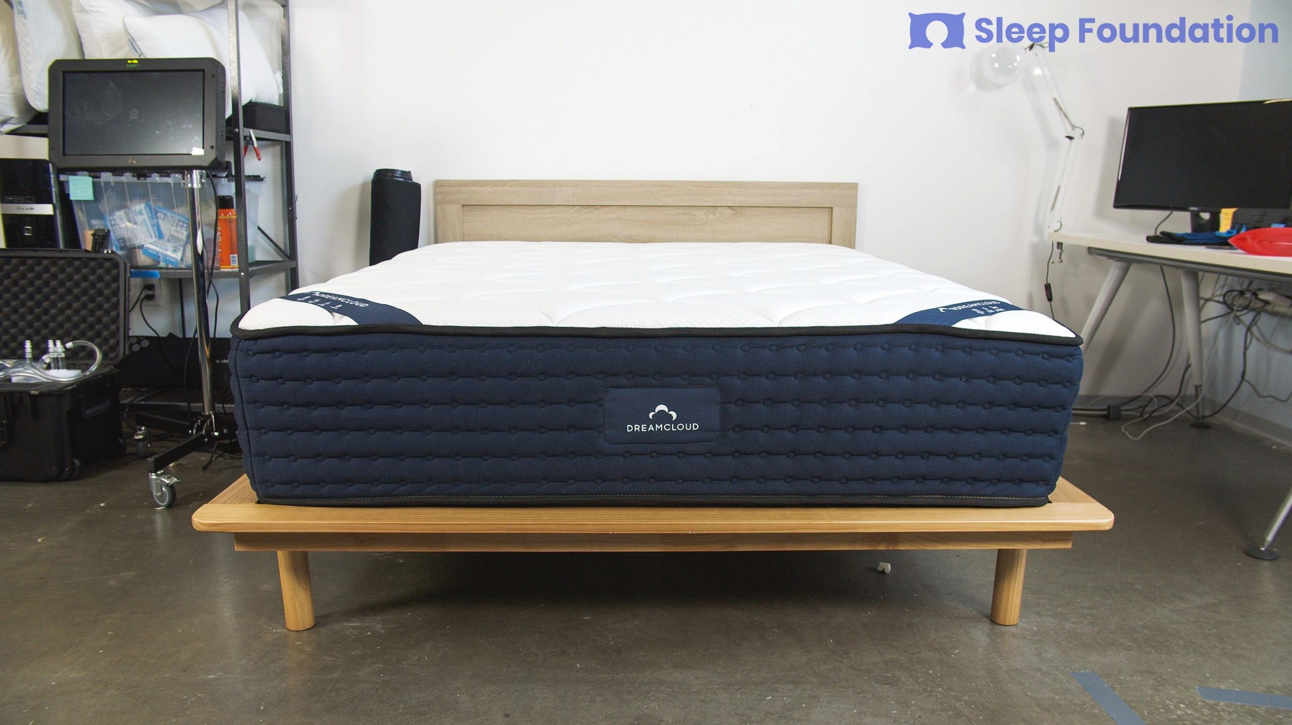 dreamcloud mattress on box spring