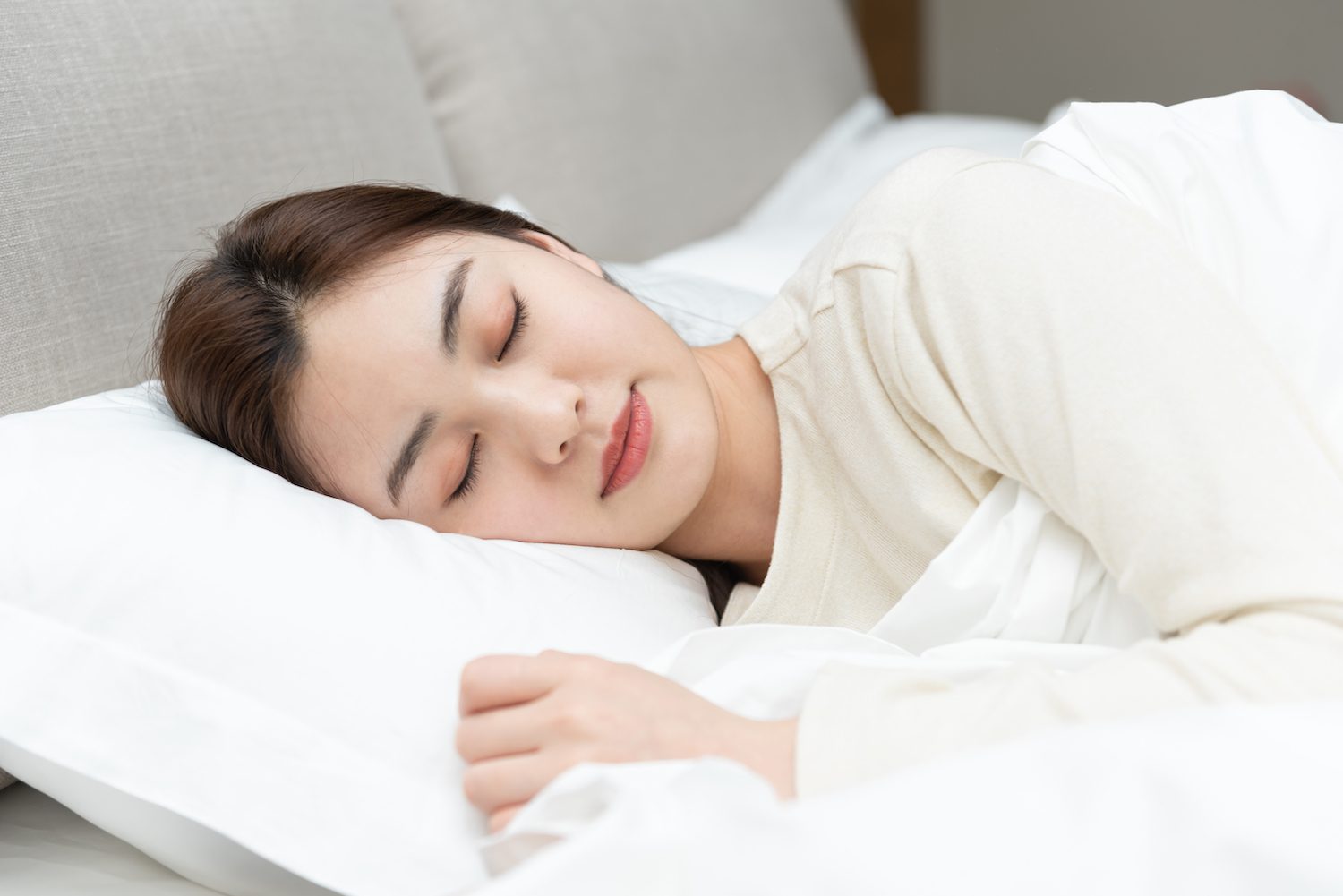 Side Sleeping: Benefits and Which Side to Sleep On | Sleep Foundation