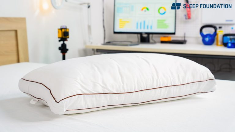 saatva neck pillow