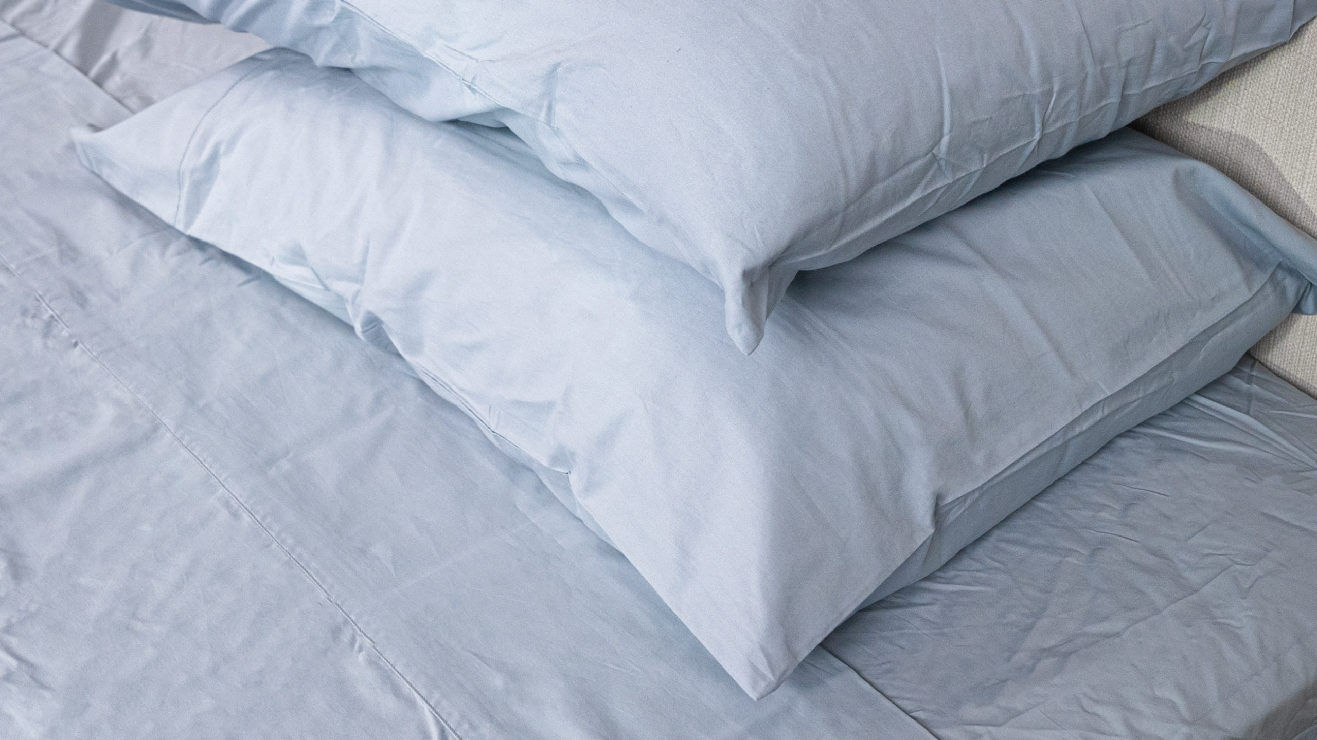 The Ultimate Bed Pillow Size & Dimension Guide - Boll & Branch