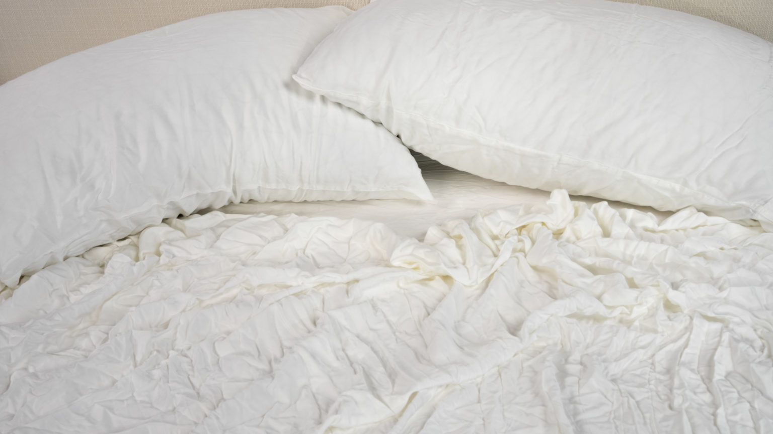 A picture of the Cozy Earth Bamboo Sheet Set in Sleep Foundation's test lab.