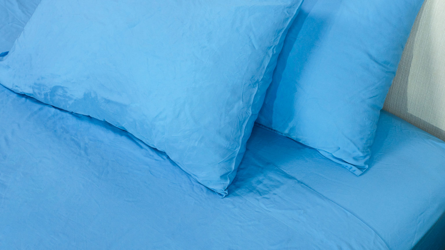A picture of the Sweet Zzz Organic Bamboo Sheets in Sleep Foundation's test lab.