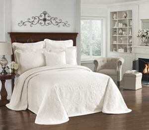 Product Image of the Historic Charleston King Charles Modern Farmhouse Floral Matelasse Bedspread