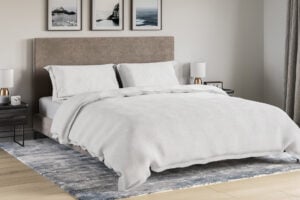 Product image of the Saatva Linen Duvet Cover Set